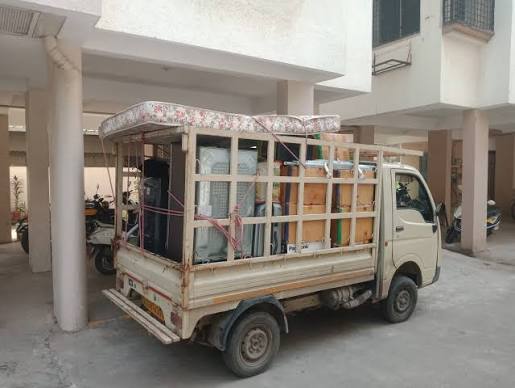 Movin World transport service